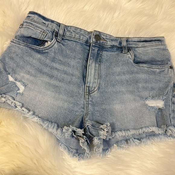 Kut from the Kloth Pants - KUT SIZE 10 jean shorts